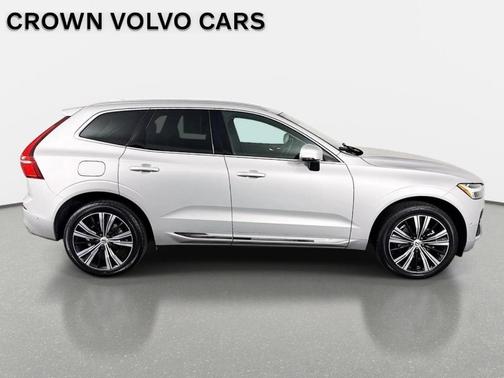 Silver 2023 Volvo XC60 B5 Plus Bright Theme