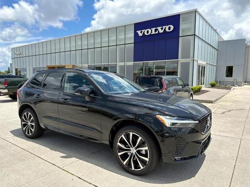 2025 Volvo XC60 B5 Plus