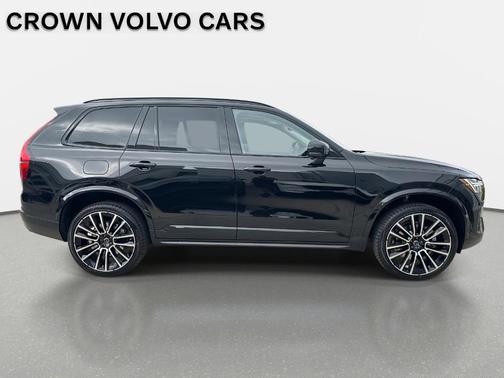 2026 Volvo XC90 B6 Ultra Dark Theme 7-Seater