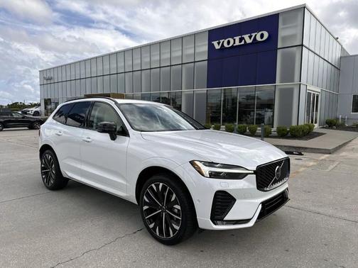 2026 Volvo XC60 B5 Ultra