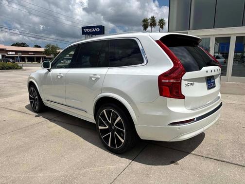 2025 Volvo XC90 B6 Plus 7-Seater