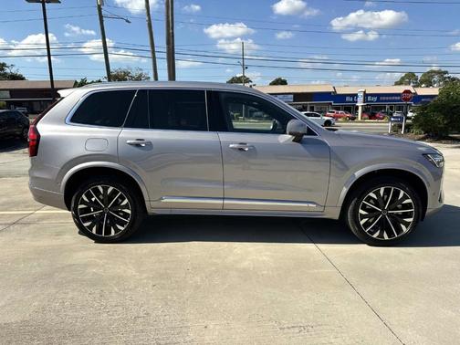 2026 Volvo XC90 B6 Plus 7-Seater