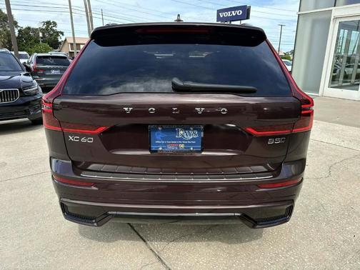 2026 Volvo XC60 B5 Plus