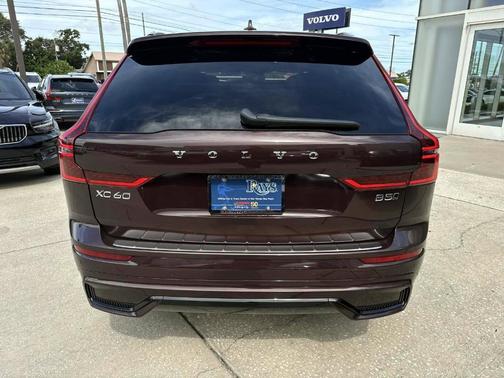 2026 Volvo XC60 B5 Plus