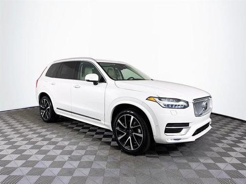 2023 Volvo XC90 B6 Plus 6-Seater