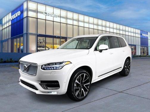 2023 Volvo XC90 B6 Plus 6-Seater