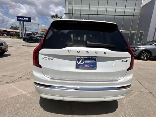 2025 Volvo XC90 B6 Ultra