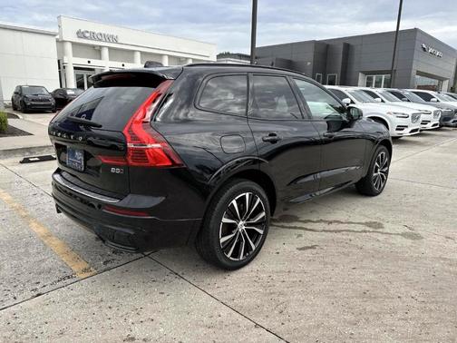 2025 Volvo XC60 B5 Plus