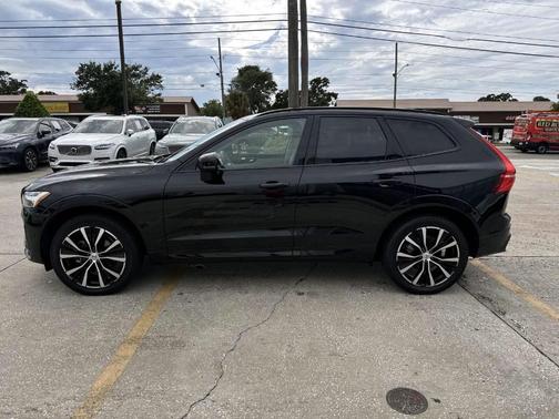 2025 Volvo XC60 B5 Plus