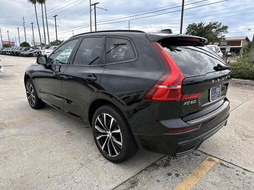 2025 Volvo XC60 B5 Plus