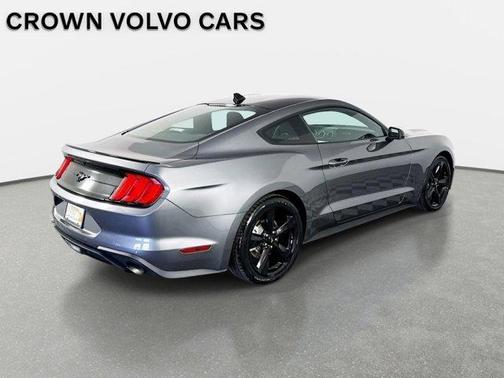 2022 Ford Mustang EcoBoost