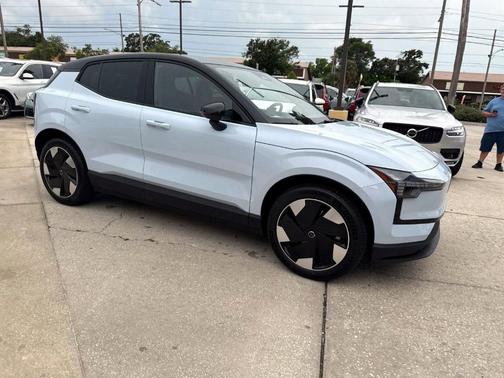 2025 Volvo EX30 Twin Motor Plus