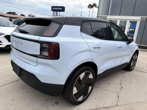 2025 Volvo EX30 Twin Motor Plus