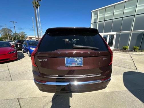 2025 Volvo XC90 B6 Ultra
