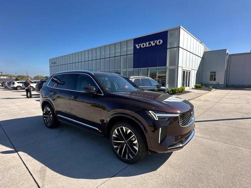 2025 Volvo XC90 B6 Ultra