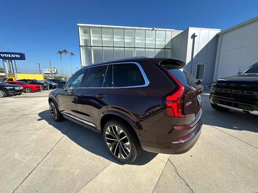 2025 Volvo XC90 B6 Ultra