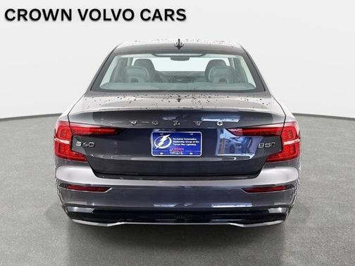 2025 Volvo S60 B5 Plus