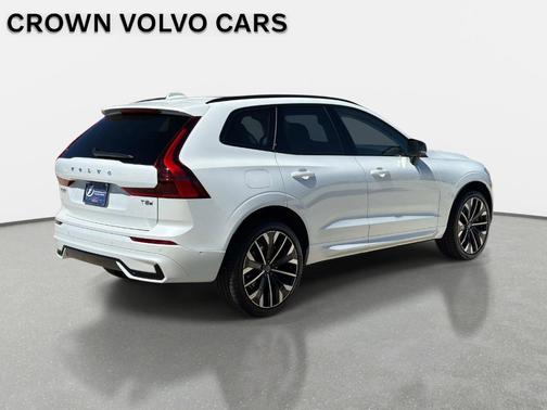 2026 Volvo XC60 Plug-In Hybrid T8 Ultra