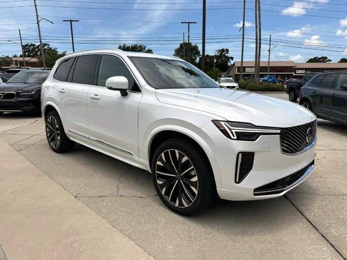 2026 Volvo XC90 Plug-In Hybrid T8 Core