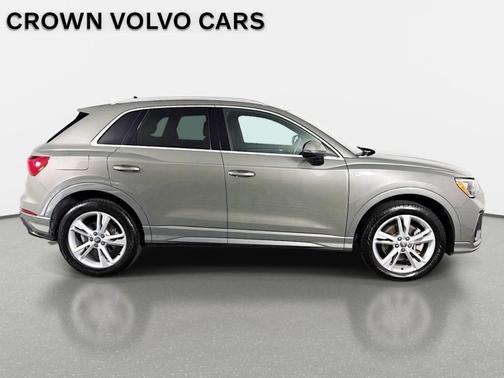 Chronos Gray Metallic 2020 Audi Q3 45 S line Premium