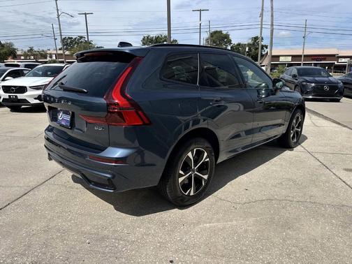 2026 Volvo XC60 B5 Core