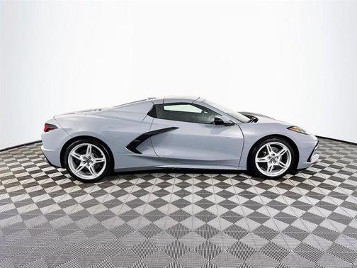 2025 Chevrolet Corvette Stingray w/2LT