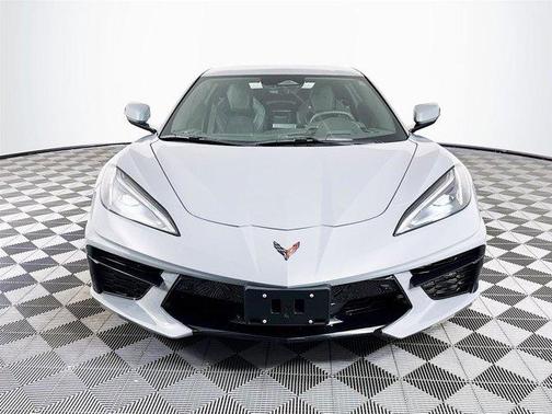 2025 Chevrolet Corvette Stingray w/2LT