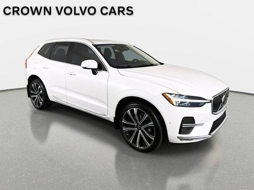 2023 Volvo XC60 B5 Ultimate Bright Theme