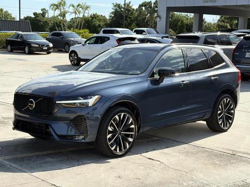 Denim Blue 2026 Volvo XC60 B5 Ultra