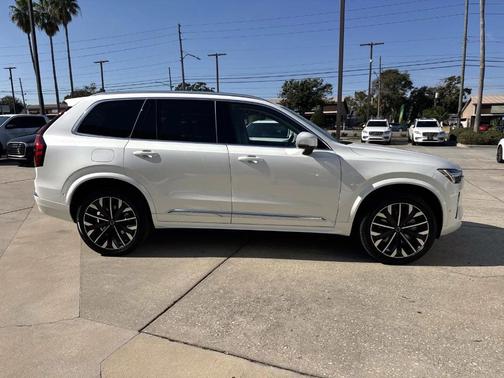 2026 Volvo XC90 B6 Ultra 7-Seater