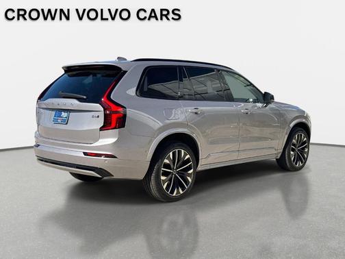 2026 Volvo XC90 B6 Ultra Dark Theme 7-Seater