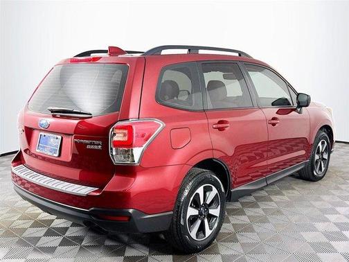 2017 Subaru Forester 2.5i