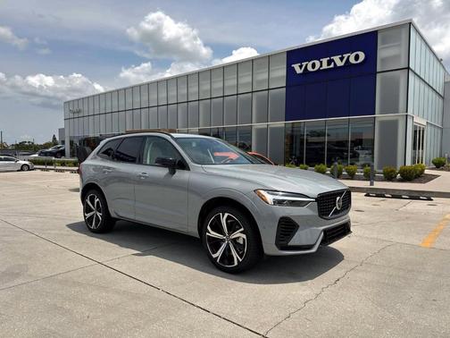 2025 Volvo XC60 Plug-In Hybrid T8 Ultra