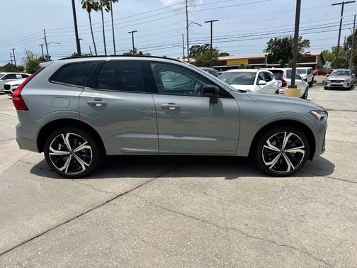 2025 Volvo XC60 Plug-In Hybrid T8 Ultra