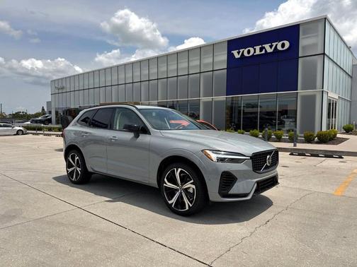 2025 Volvo XC60 Plug-In Hybrid T8 Ultra