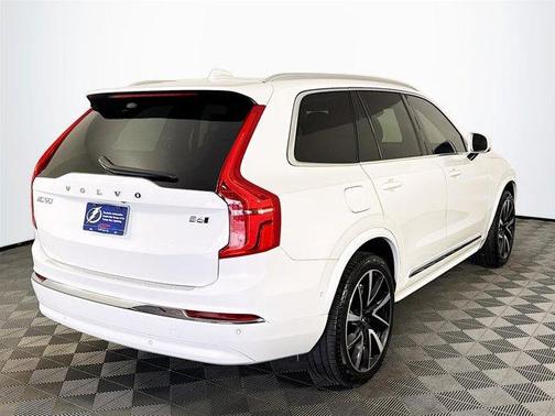 2024 Volvo XC90 B6 Plus Bright Theme 7-Seater