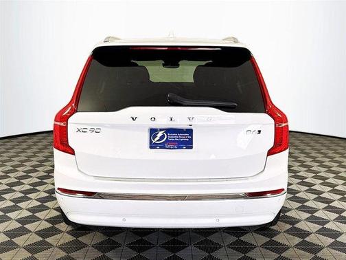 2024 Volvo XC90 B6 Plus Bright Theme 7-Seater