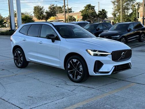 2026 Volvo XC60 B5 Plus