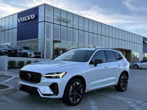 2026 Volvo XC60 B5 Plus
