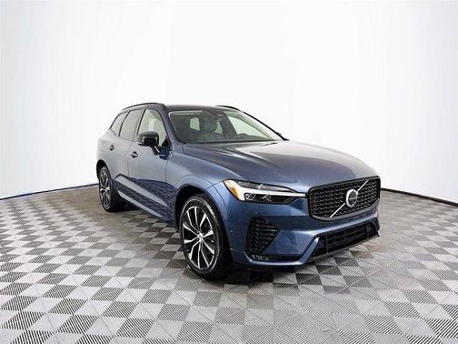 2024 Volvo XC60 B5 Plus Dark Theme