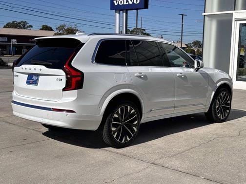 2026 Volvo XC90 B5 Plus 7-Seater