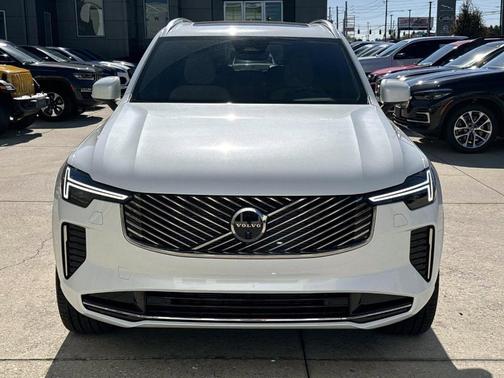 2026 Volvo XC90 B5 Plus 7-Seater