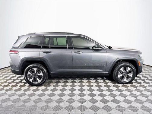 2022 Jeep Grand Cherokee 4xe Base