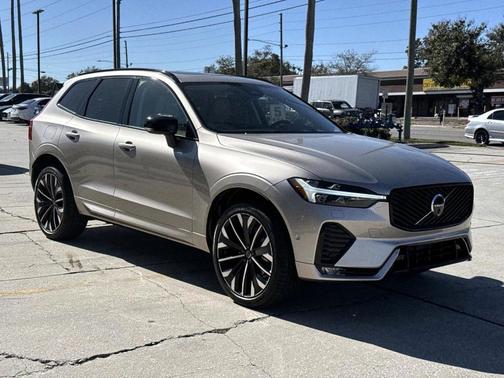 2026 Volvo XC60 B5 Ultra