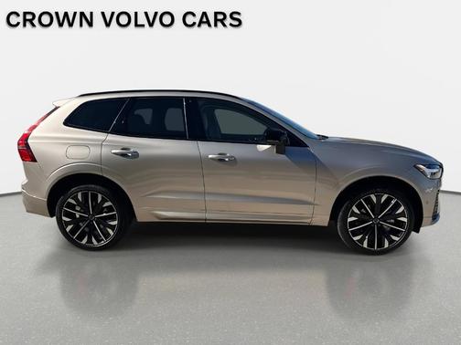 2026 Volvo XC60 B5 Ultra