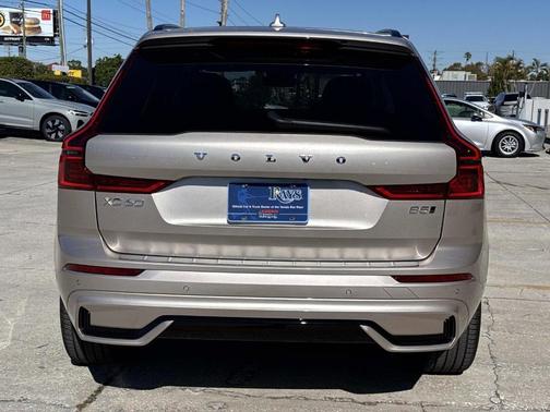 2026 Volvo XC60 B5 Ultra