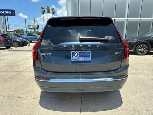 2026 Volvo XC90 B5 Core