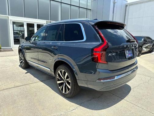 2026 Volvo XC90 B5 Core