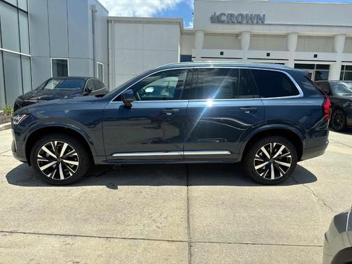 2026 Volvo XC90 B5 Core
