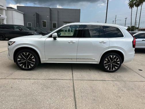 2026 Volvo XC90 B5 Plus 7-Seater